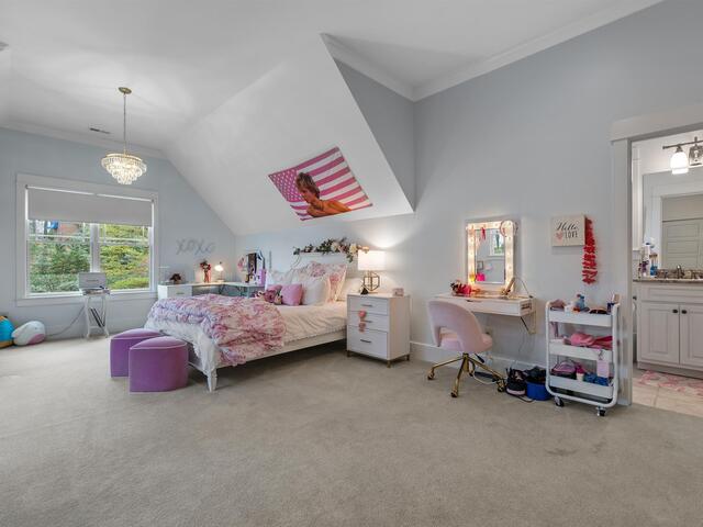 Photo of 341 Riverside Drive