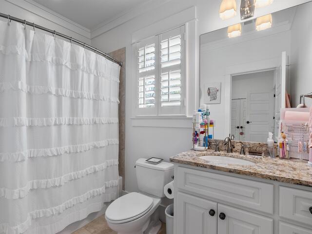 Photo of 341 Riverside Drive