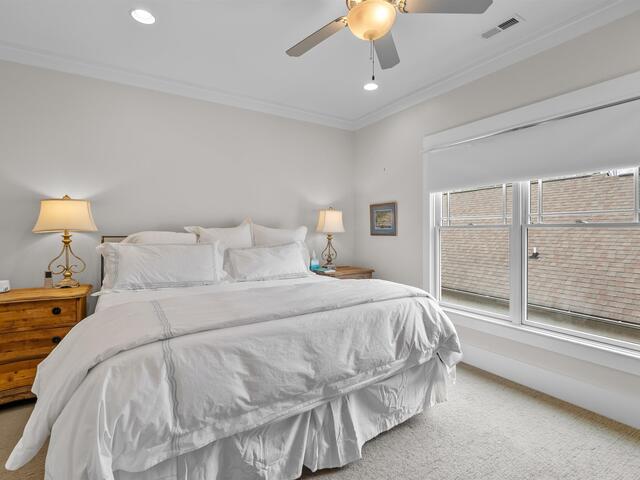 Photo of 341 Riverside Drive