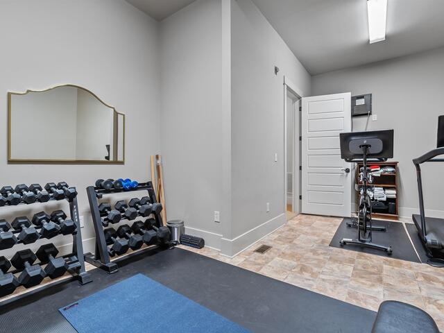 Photo of 341 Riverside Drive