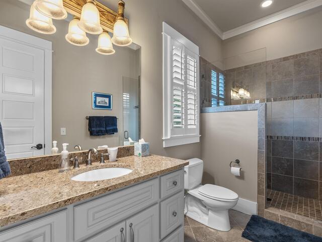 Photo of 341 Riverside Drive