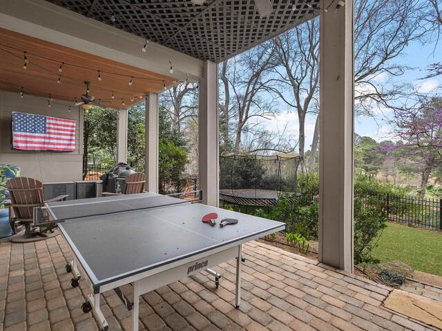 Photo of 341 Riverside Drive