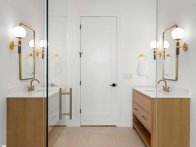 Photo of 313 Waterford Fall Way