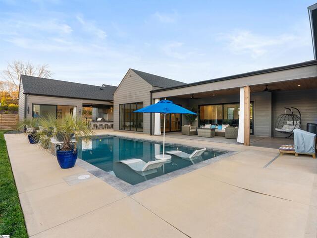 Photo of 313 Waterford Fall Way