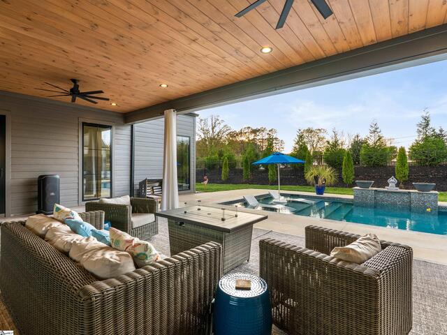 Photo of 313 Waterford Fall Way