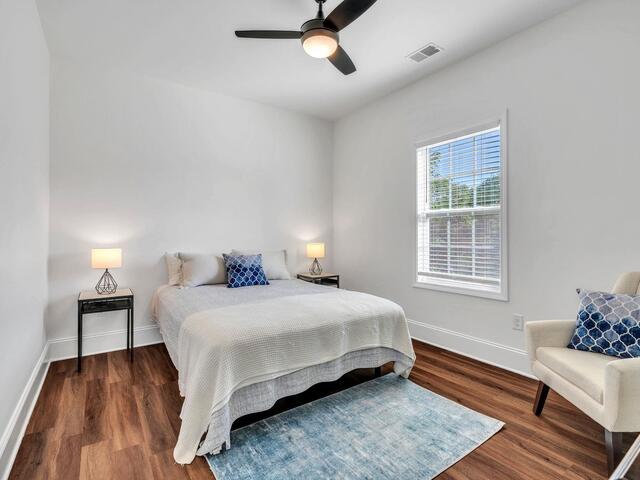 Photo of 221 3rd Avenue