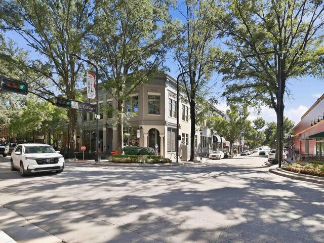 Photo of 102 N Main Street