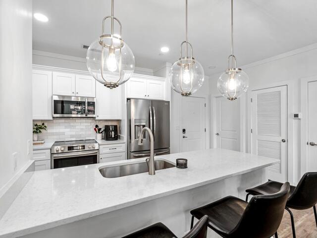 Photo of 98 E McBee Avenue