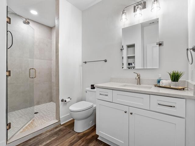 Photo of 98 E McBee Avenue