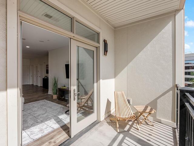 Photo of 98 E McBee Avenue