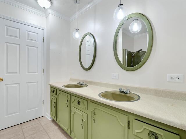 Photo of 102 Westwood Circle