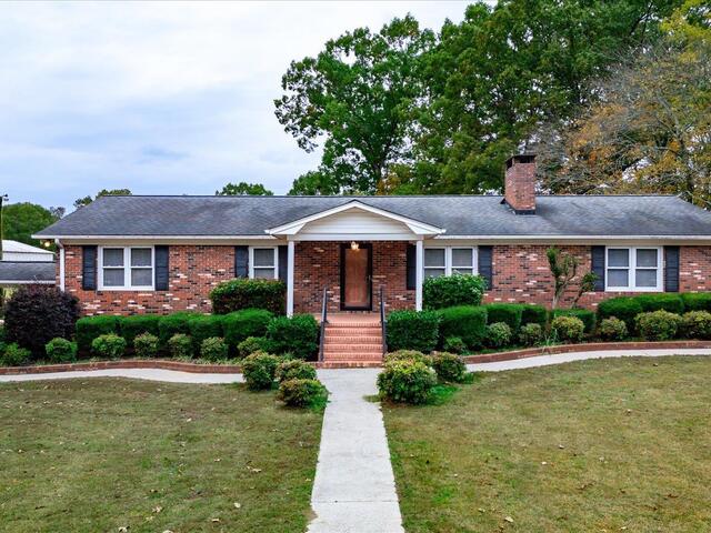 Photo of 102 Westwood Circle