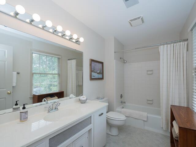 Photo of 402 Stone Ridge Road