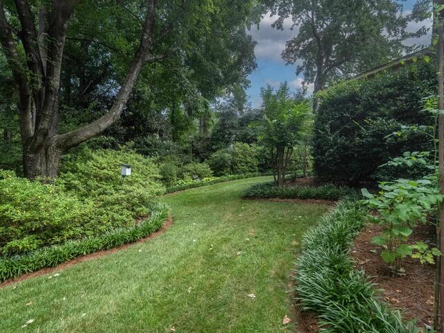 Photo of 402 Stone Ridge Road