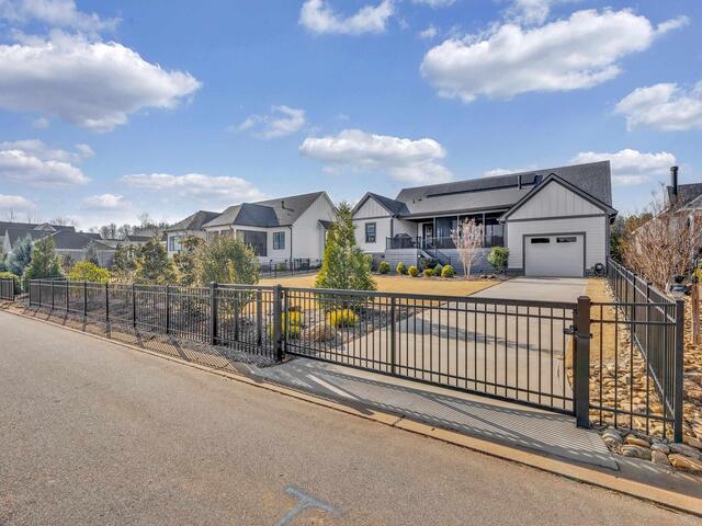 Photo of 7 Jordan Pond Drive