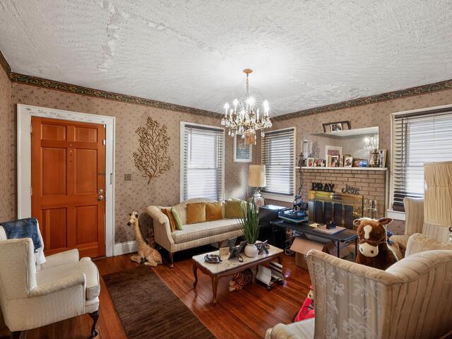 Photo of 777 Hart Street