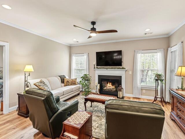 Photo of 251 LOUISVILLE Drive