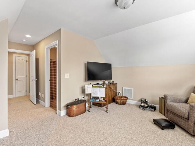 Photo of 251 LOUISVILLE Drive