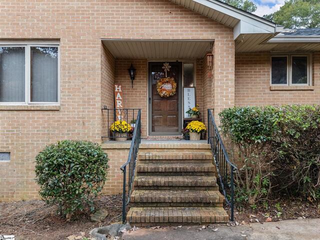 Photo of 205 Laurel Ridge Road