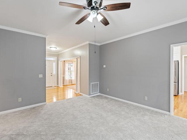 Photo of 204 Windrow Lane