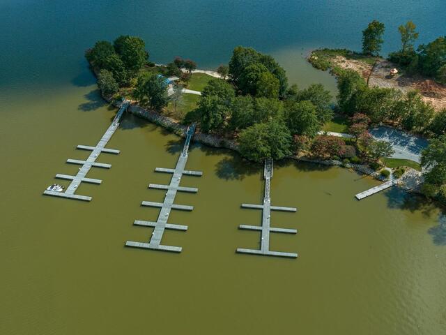 Photo of 930 Eagles Harbor Drive