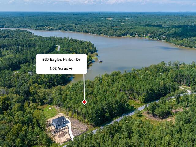 Photo of 930 Eagles Harbor Drive