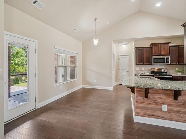 Photo of 317 Rabbit Run Trail