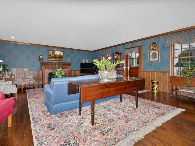 Photo of 206 Honey Horn Drive