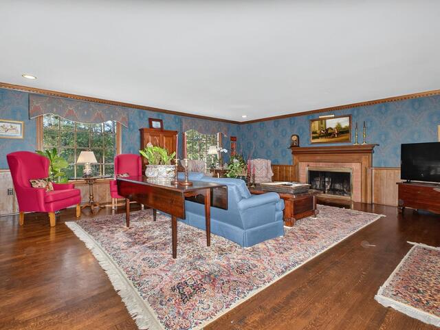 Photo of 206 Honey Horn Drive