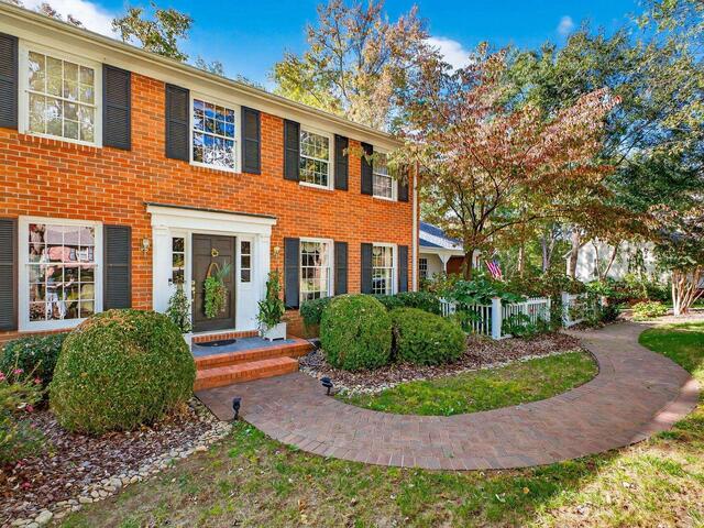 Photo of 206 Honey Horn Drive