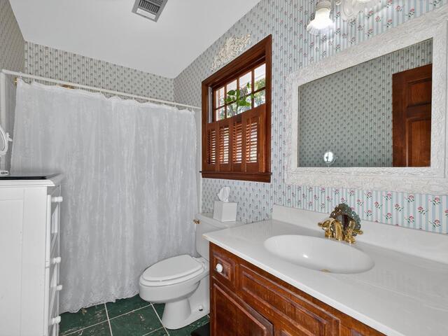 Photo of 206 Honey Horn Drive