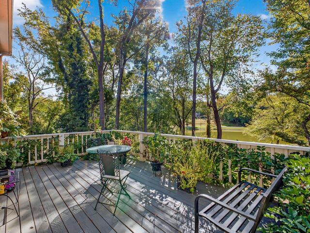 Photo of 206 Honey Horn Drive