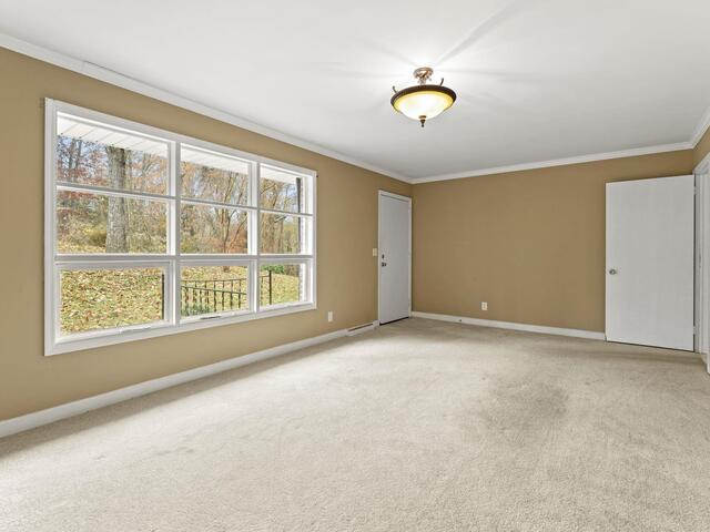 Photo of 136 Holly Circle