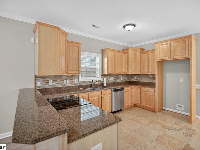 Photo of 120 Harbour Springs Way