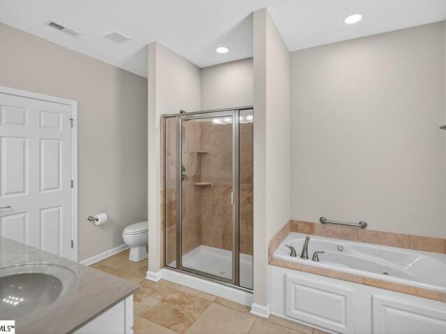 Photo of 120 Harbour Springs Way