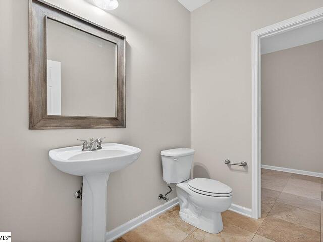 Photo of 120 Harbour Springs Way