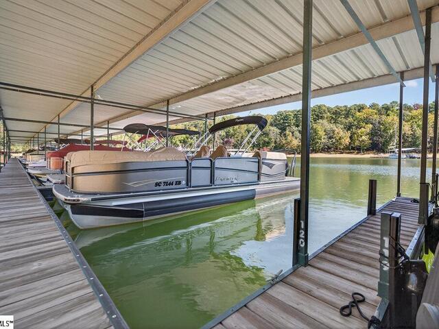Photo of 120 Harbour Springs Way