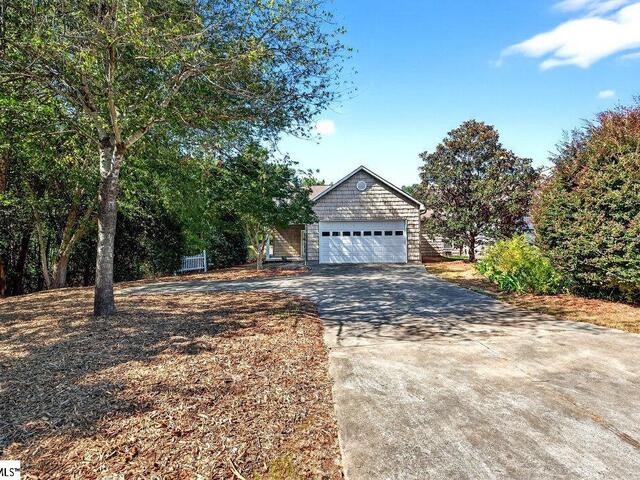Photo of 120 Harbour Springs Way