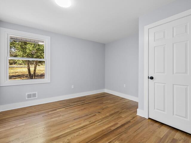 Photo of 217 Greenbriar Drive