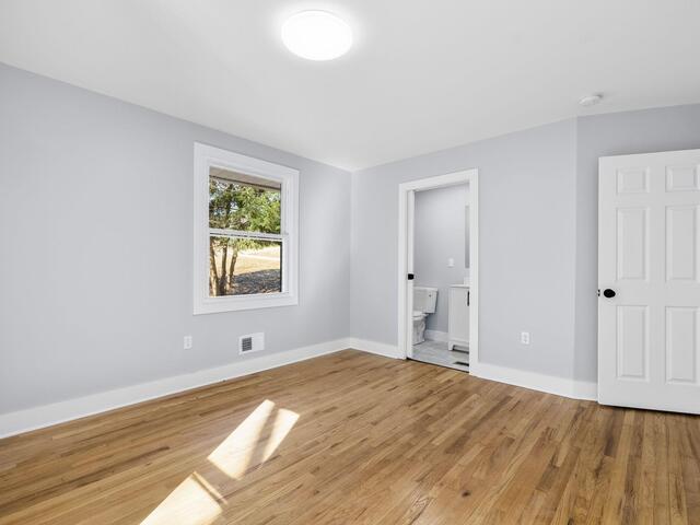 Photo of 217 Greenbriar Drive