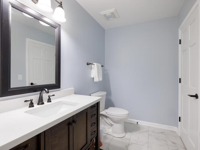 Photo of 219 E Thistle Lane