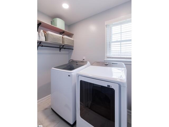 Photo of 219 E Thistle Lane