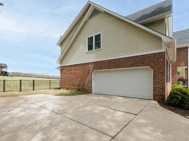 Photo of 219 E Thistle Lane