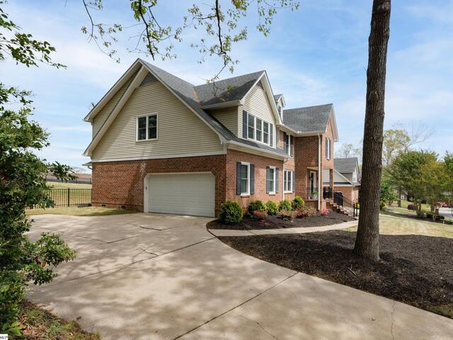 Photo of 219 E Thistle Lane