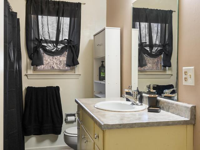 Photo of 537 Bailey Road