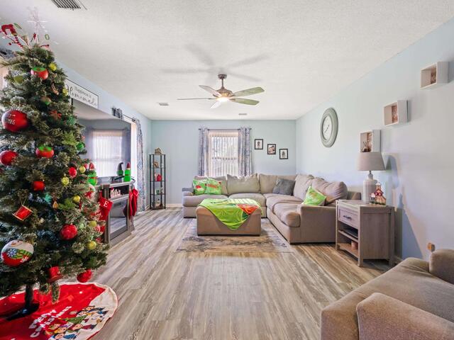 Photo of 537 Bailey Road