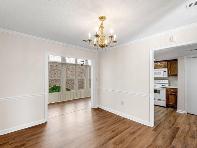 Photo of 925 Cleveland Street