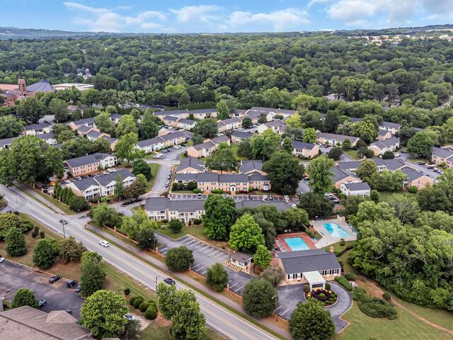 Photo of 925 Cleveland Street