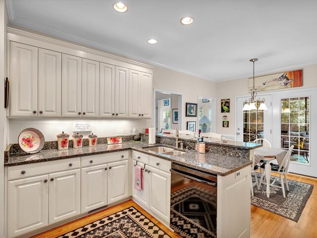 Photo of 123 N Woodfin Ridge Drive