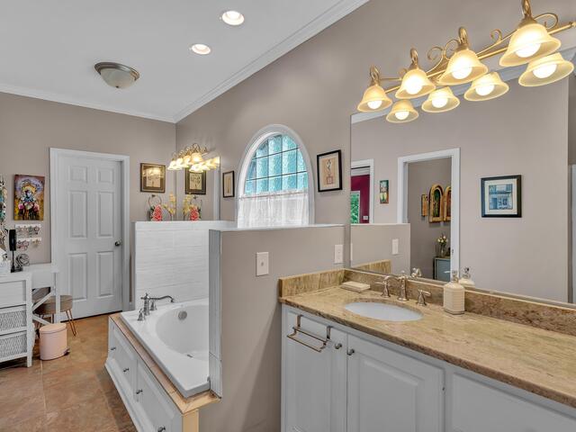 Photo of 123 N Woodfin Ridge Drive